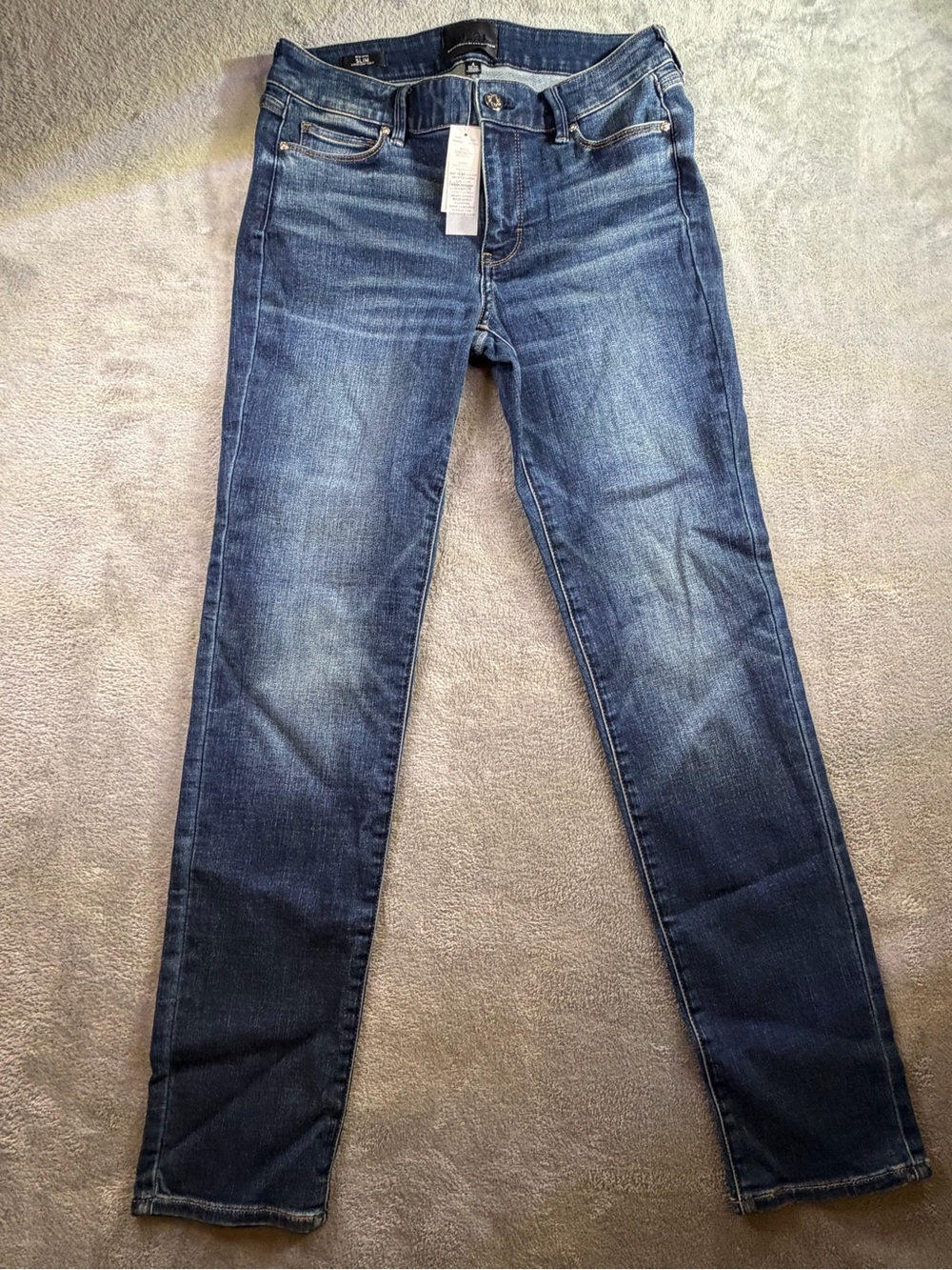 NWT WHBM Women's Dark Blue Stretch Skinny Jeans mid rise size 4